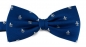 Preview: TigerTie Fliege in royal blau silber mit Lilien gemustert + Aufbewahrungsbox